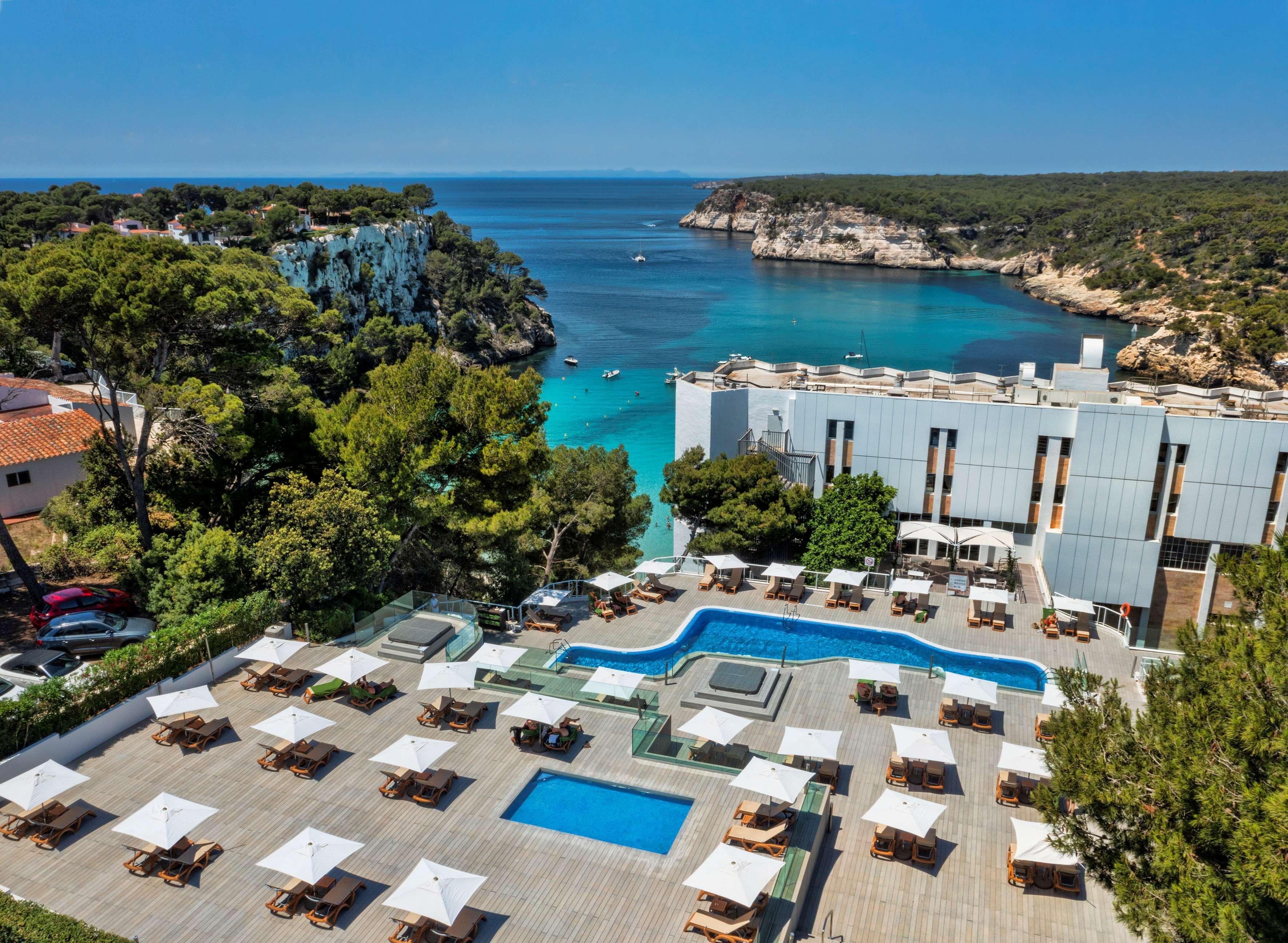 Melia Cala Galdana Hotel Cala Galdana  Exterior foto Aerial view of the hotel