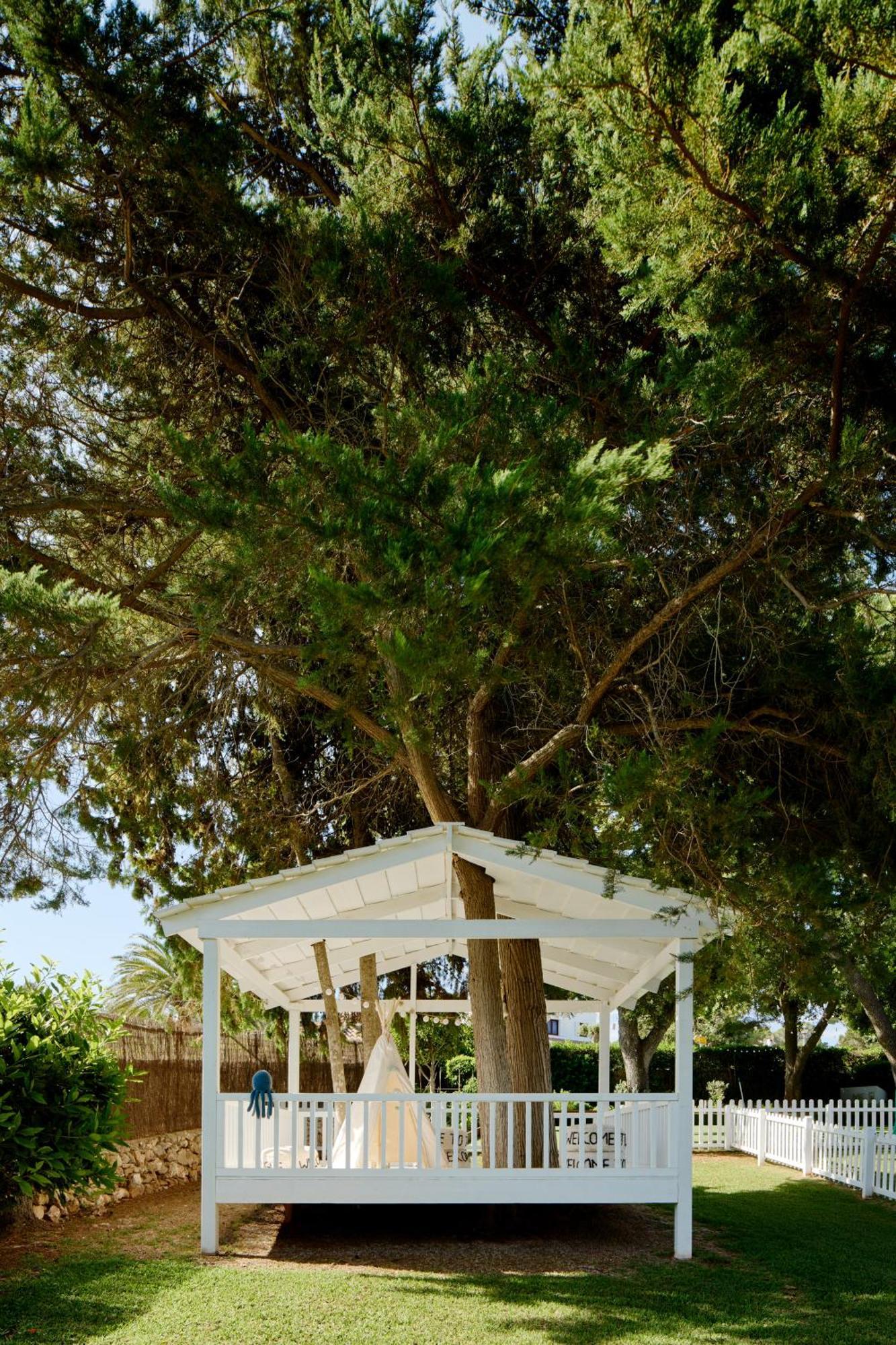 Melia Cala Galdana Hotel Cala Galdana  Exterior foto A sukkah in Jerusalem